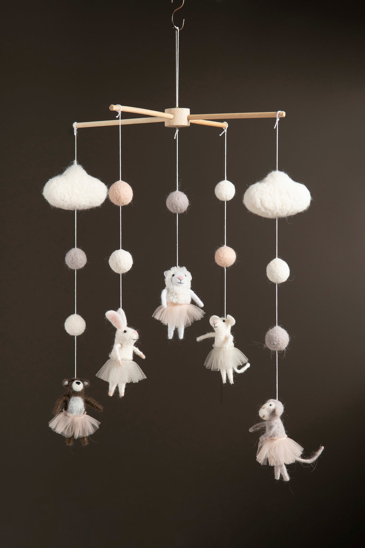 Mobil med små ballerinor