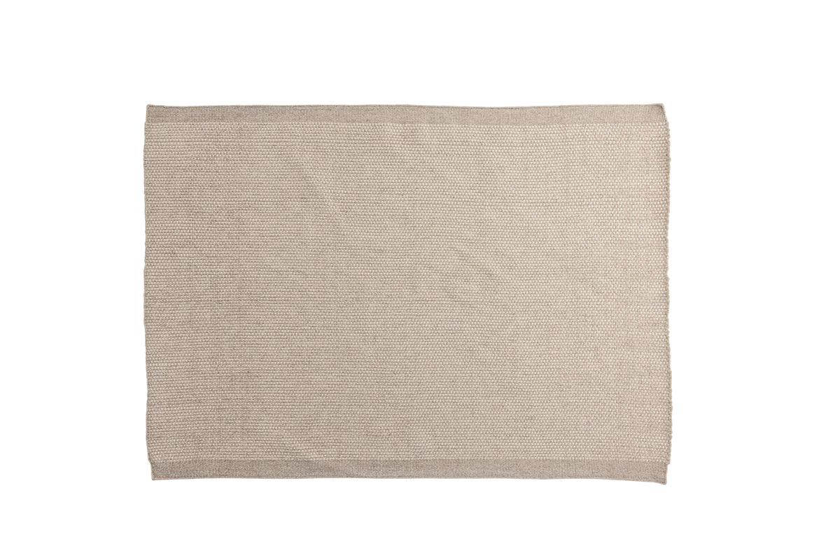 Vilma Ullmatta, Beige