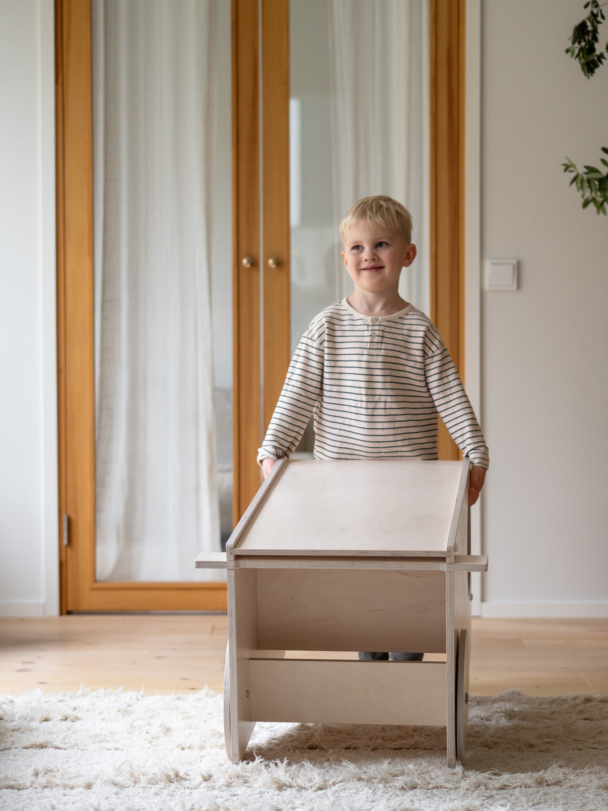 VERSO Learning Tower, Beige
