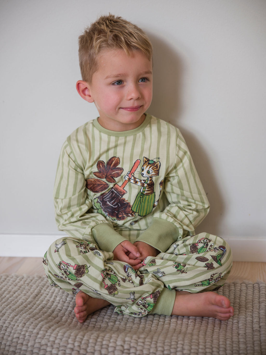 Tvådelad pyjamas | Pettson & Findus, Grön