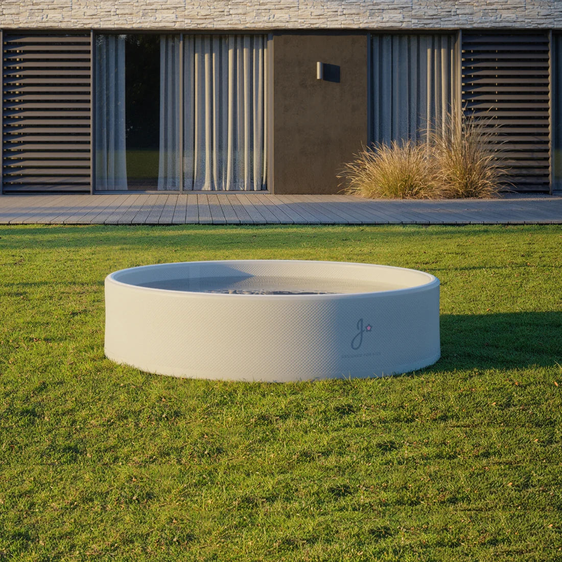 Pool (FÖRBESTÄLLNING)