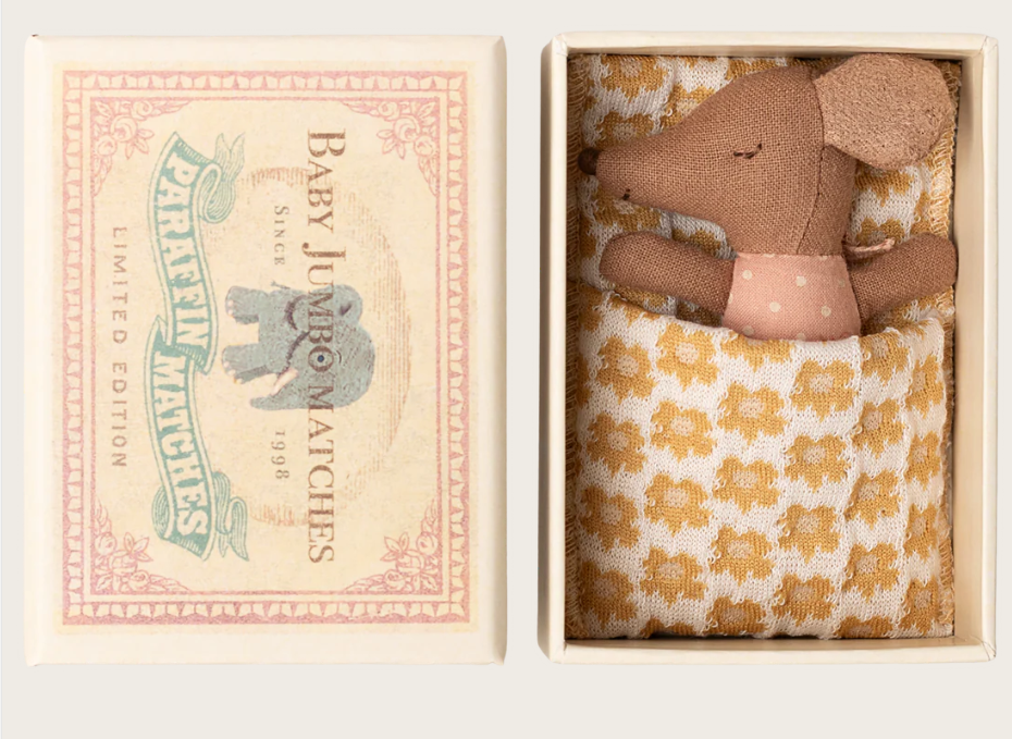 Sleepy wakey baby mouse in matchbox - Rose