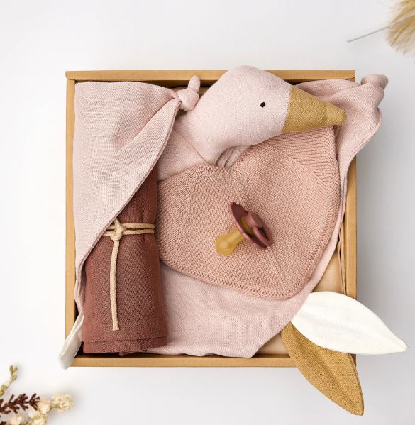 Cuddle up box - Shades of Blushing Rose