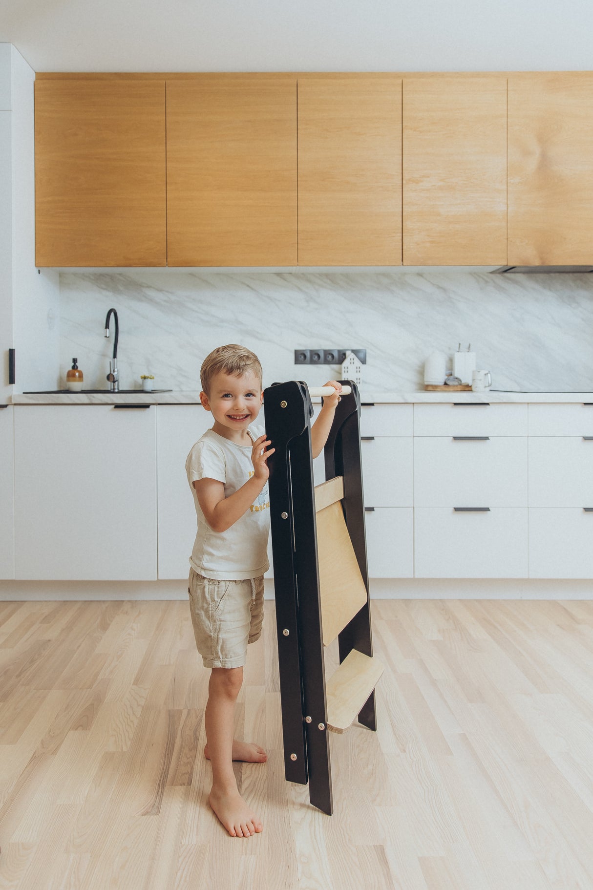 Folding Kitchen Tower, Black