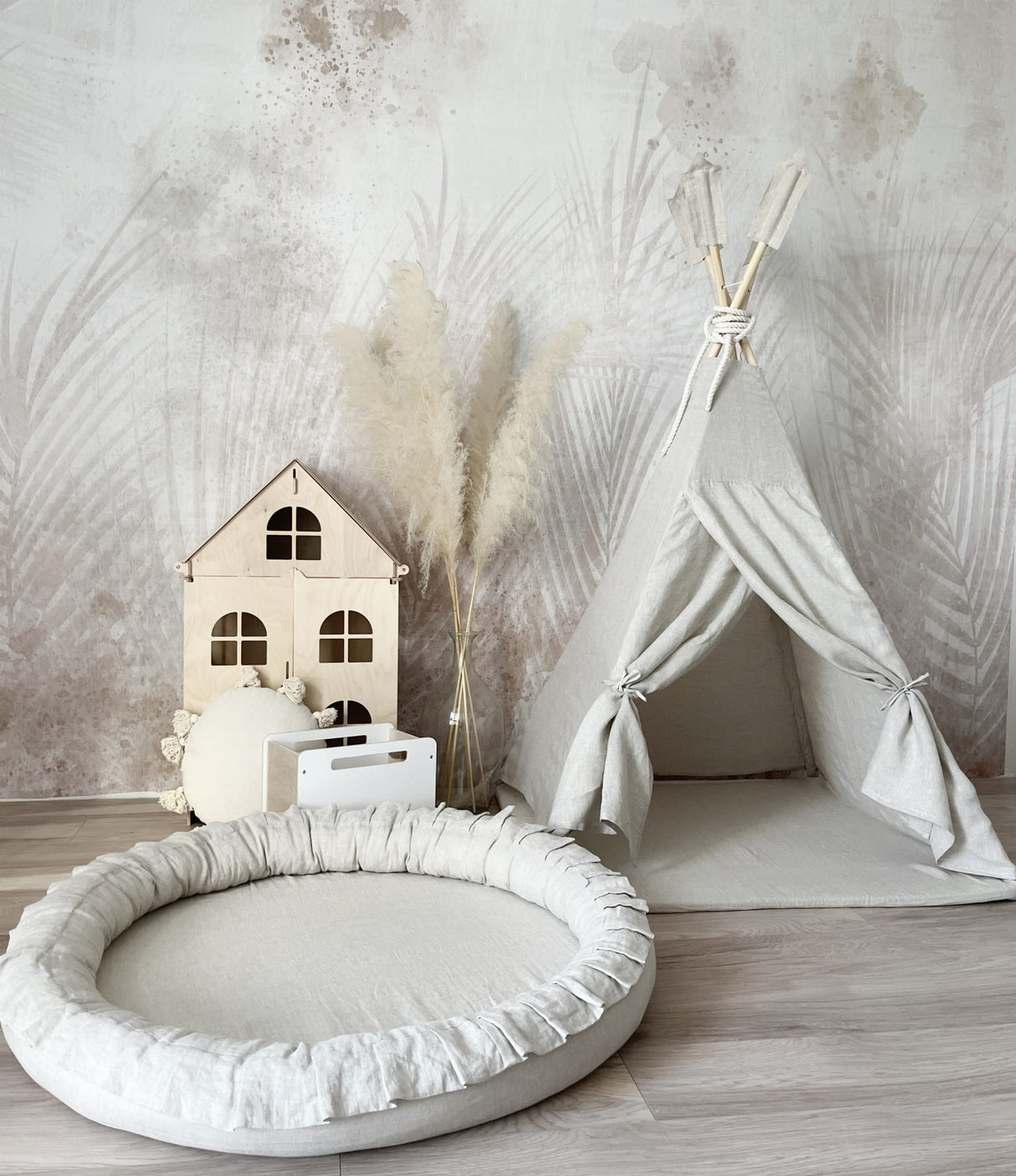 Junior Nest linne, Natur