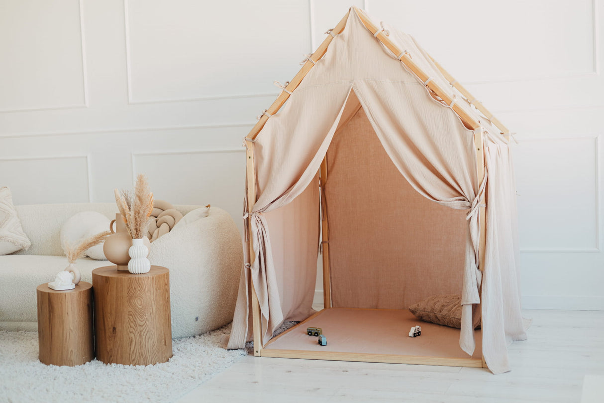 Trähus Classic med gardinöppning, Beige