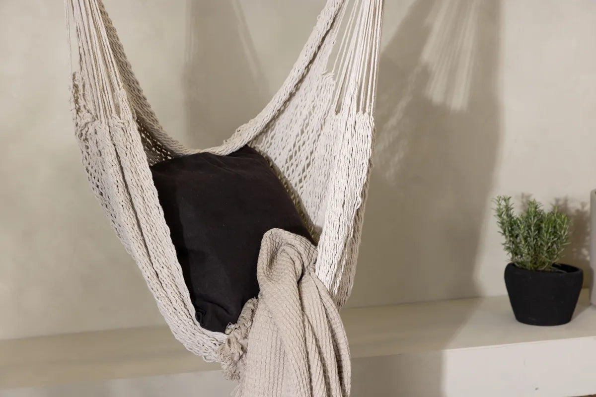 KALINO | Hängstol Offwhite