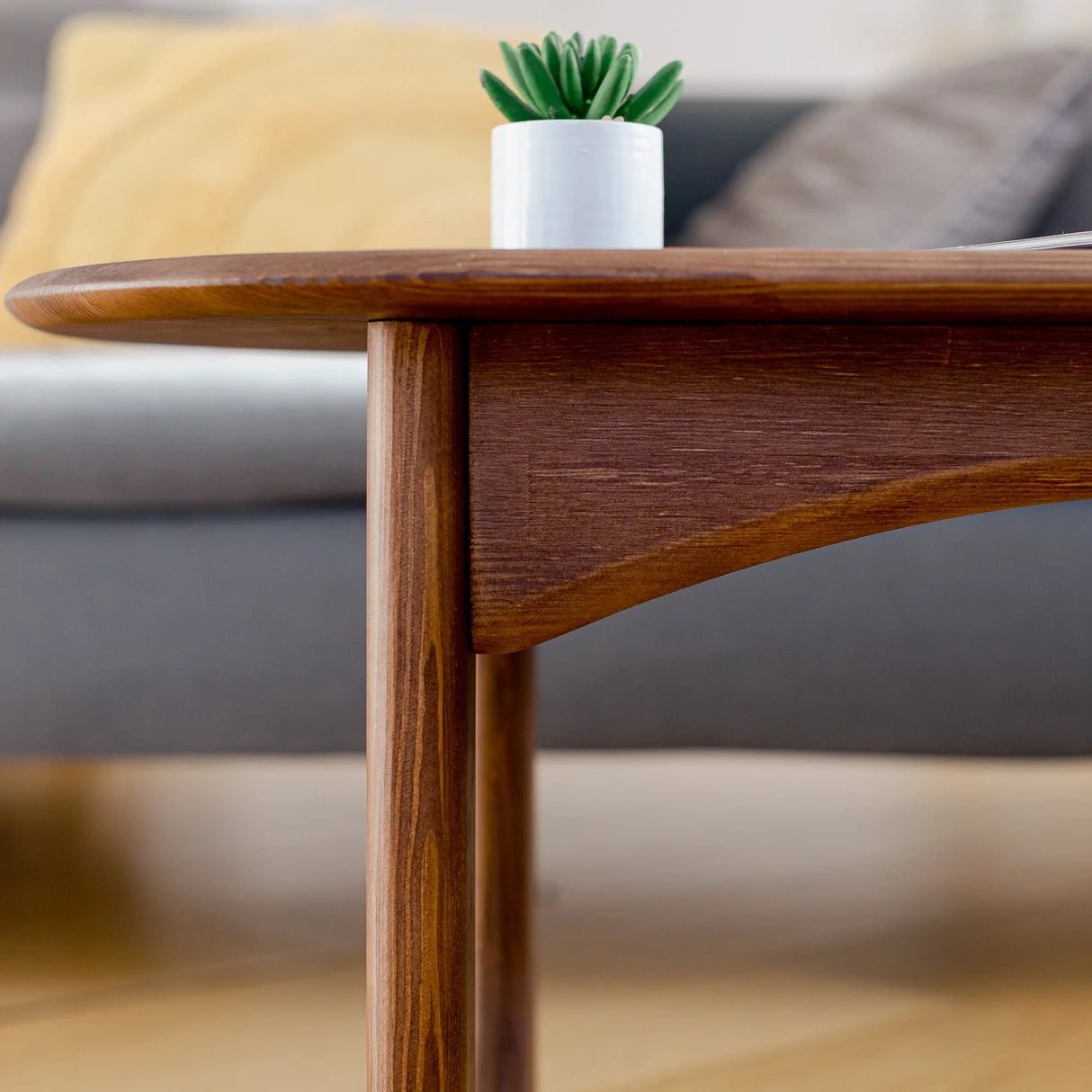 Mid-Century modern coffee table | Large