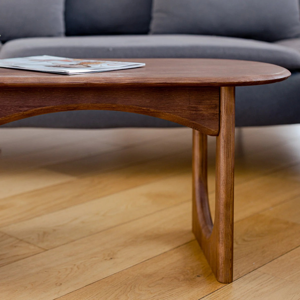 Mid-Century modern coffee table | Large
