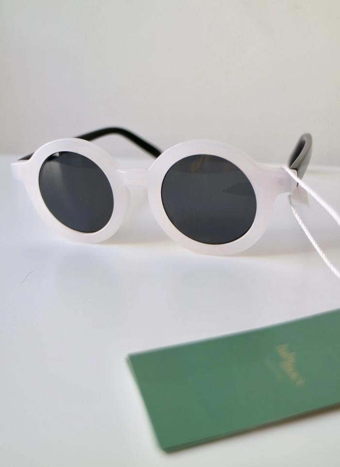 Sunnies Signature round, White