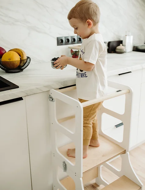 Foldable kitchen tower, White