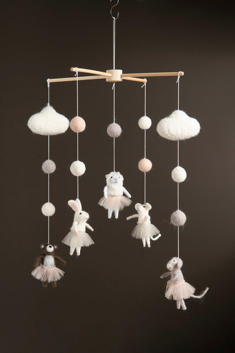 Mobil med små ballerinor