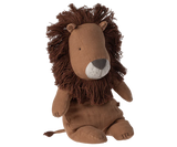 Safari friends, Lion, Medium