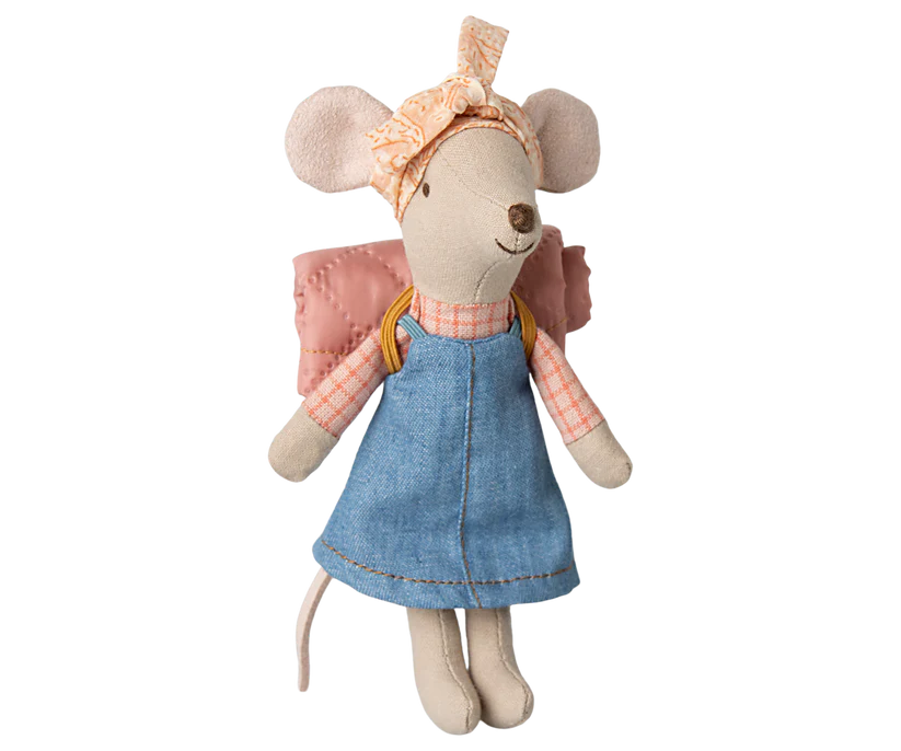 Hiker mouse, Big sister