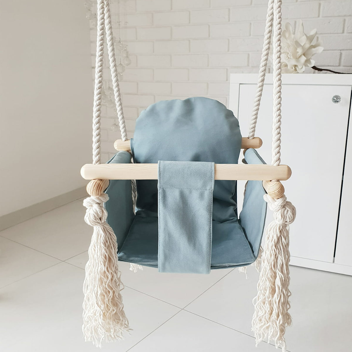 Babygunga med kaninöron – trygg, mjuk och lekfull – Kids Decor