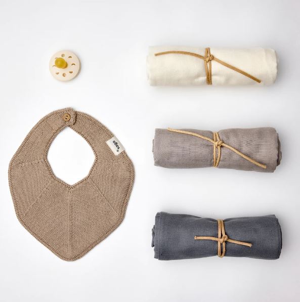 Snuggle up box, Shades of Silver Clouds