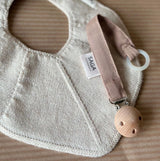 Dregelhaklapp Fijola, Ivory