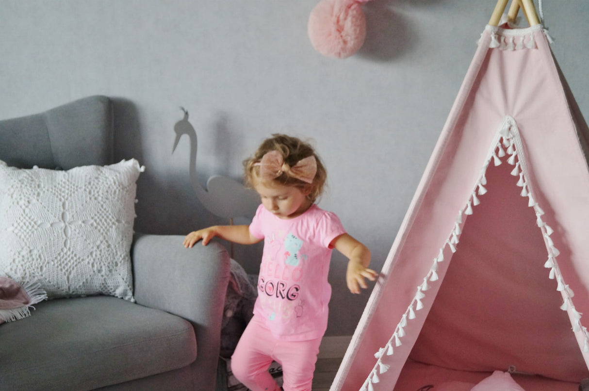 Tipitält med kuddar, Rosa