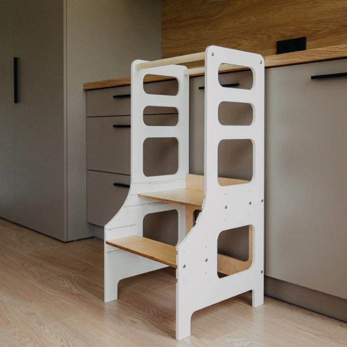 Adjustable height kitchen tower, White