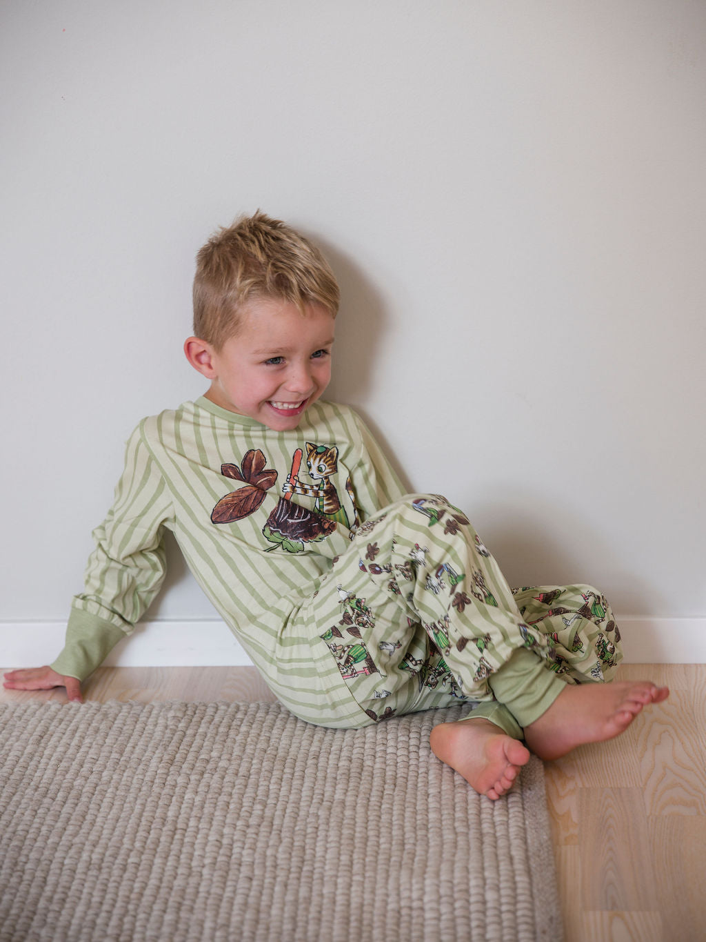 Tvådelad pyjamas | Pettson & Findus, Grön