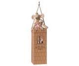 Queen mouse, Mum