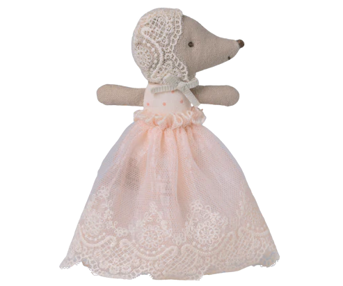 Baby mouse in gown - Powder