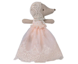 Baby mouse in gown - Powder