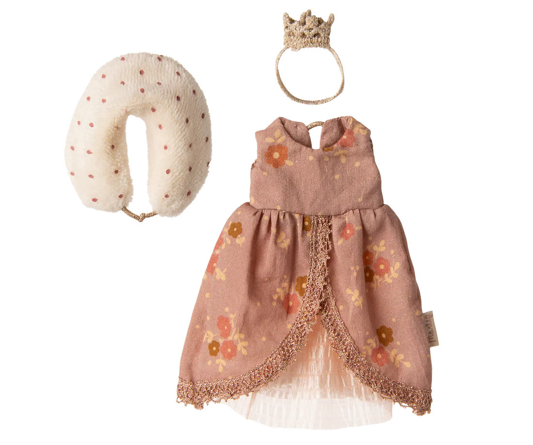 Queen dress, Mum mouse