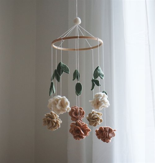 Handsydd mobil, Blommor, Korall