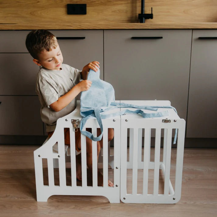 Foldable kitchen tower with slide, White (Striped Collection)