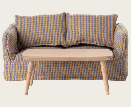 Coffee table, Mouse - Nature