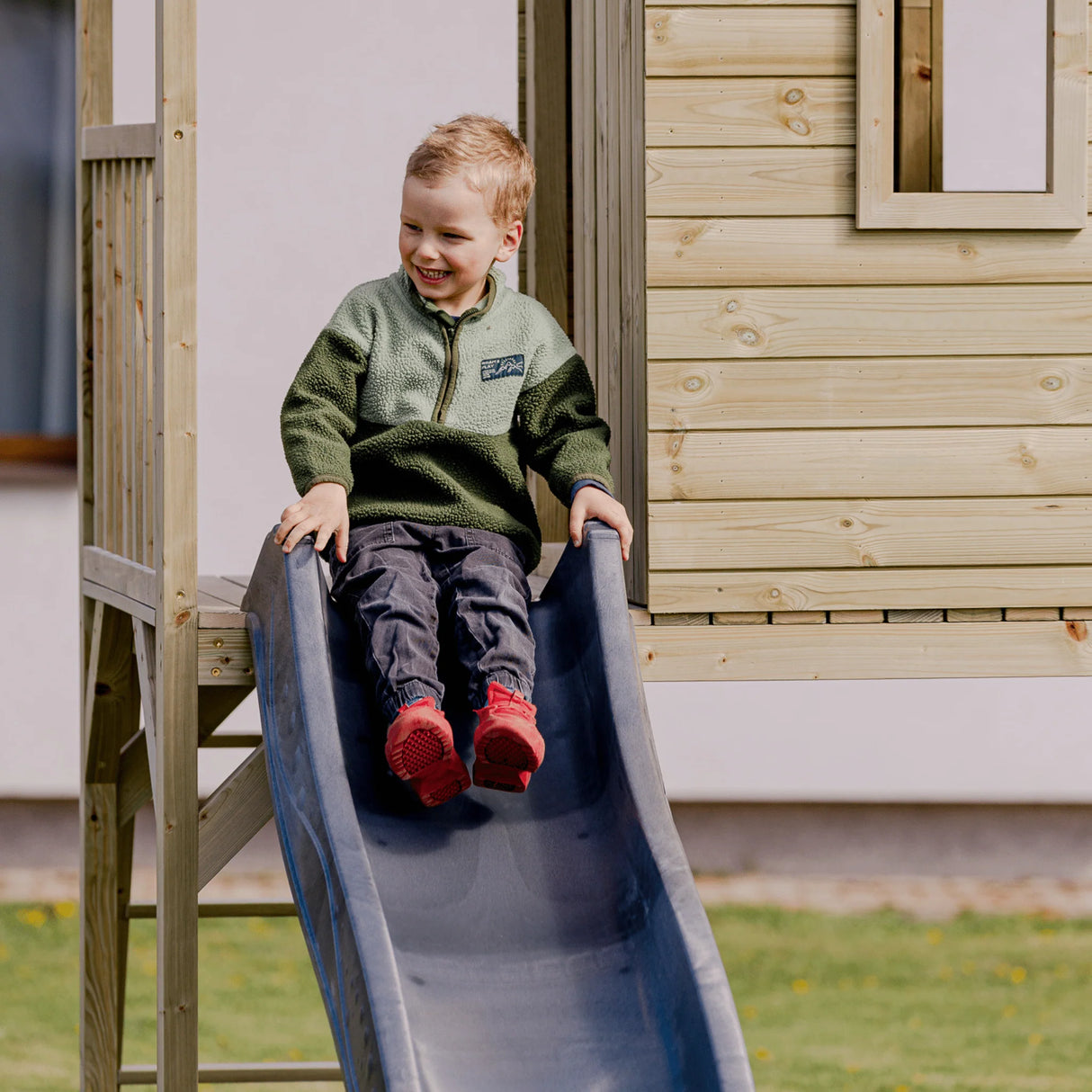 XL Duck House With A Slide