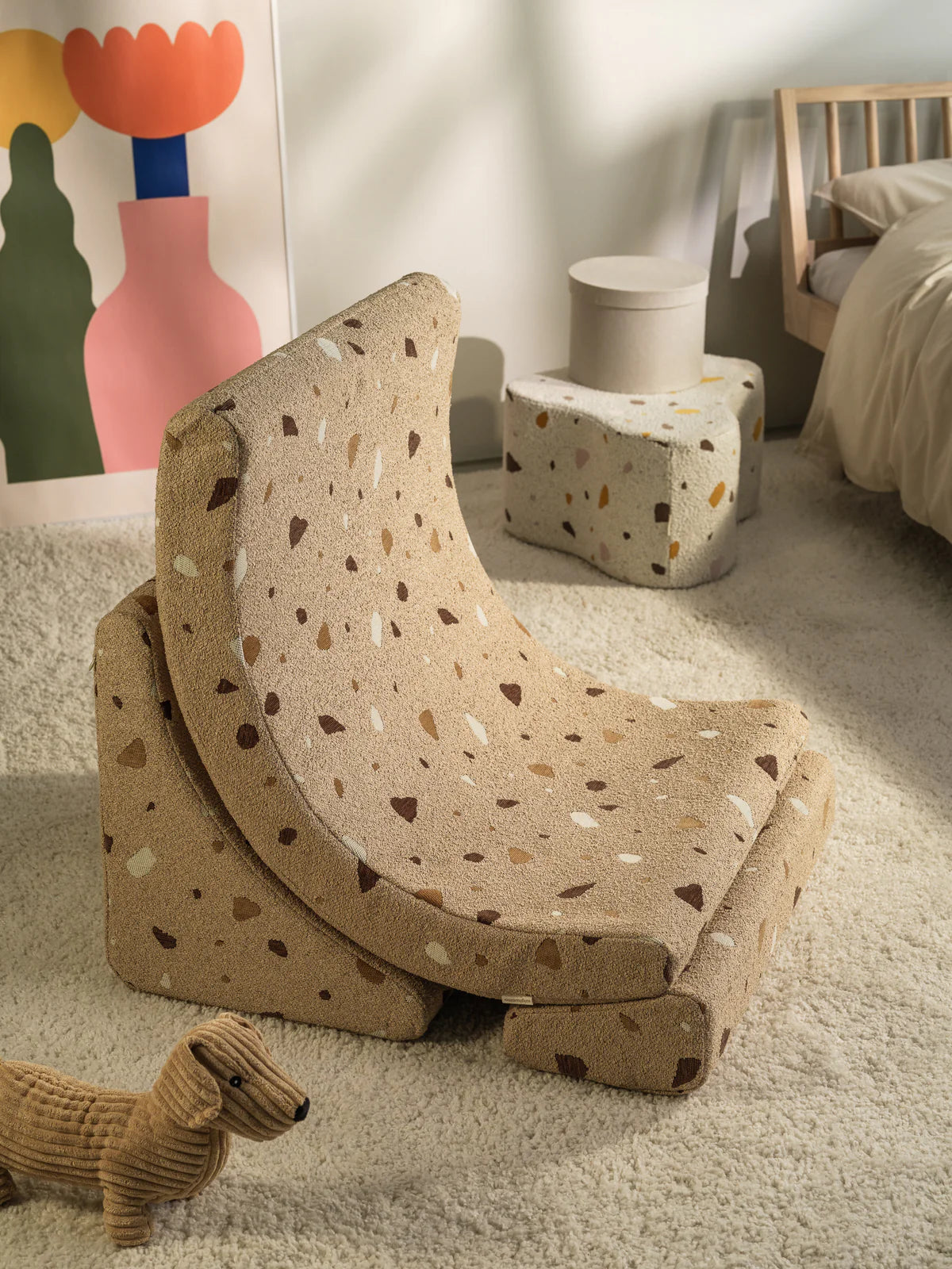 Moon Chair Terrazzo, Sand