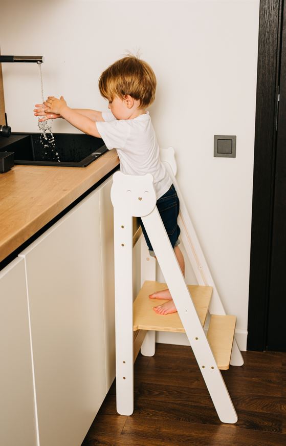 Hoppfällbar Kitchen Tower, White / Natural - Family.Support.Care.Love