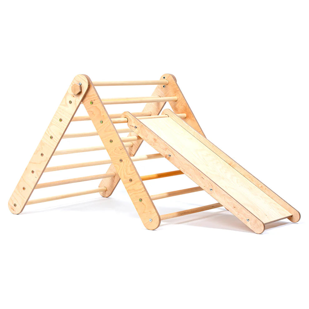 Climbing Triangle with a slide, Natural