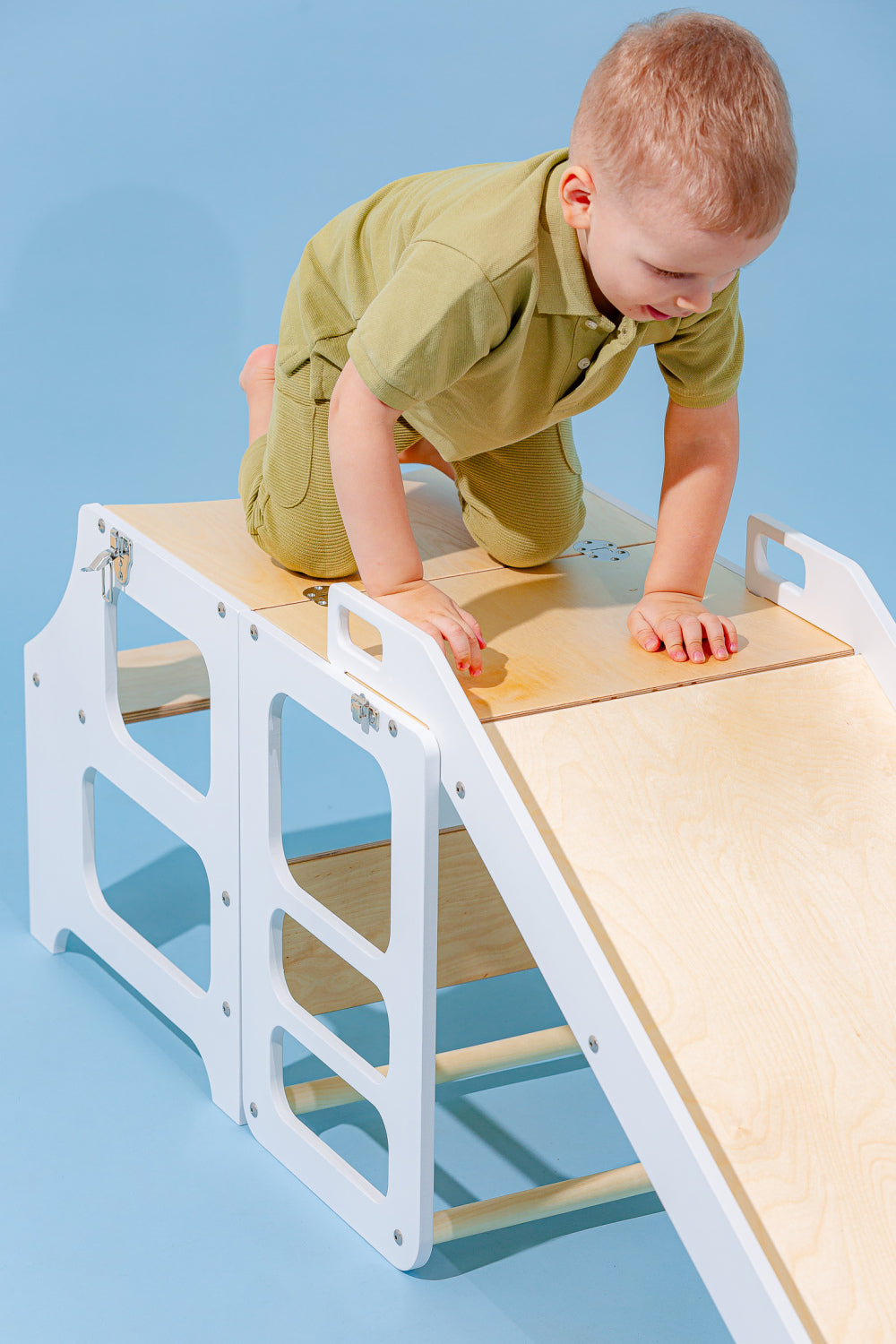 Foldable kitchen tower with slide, White