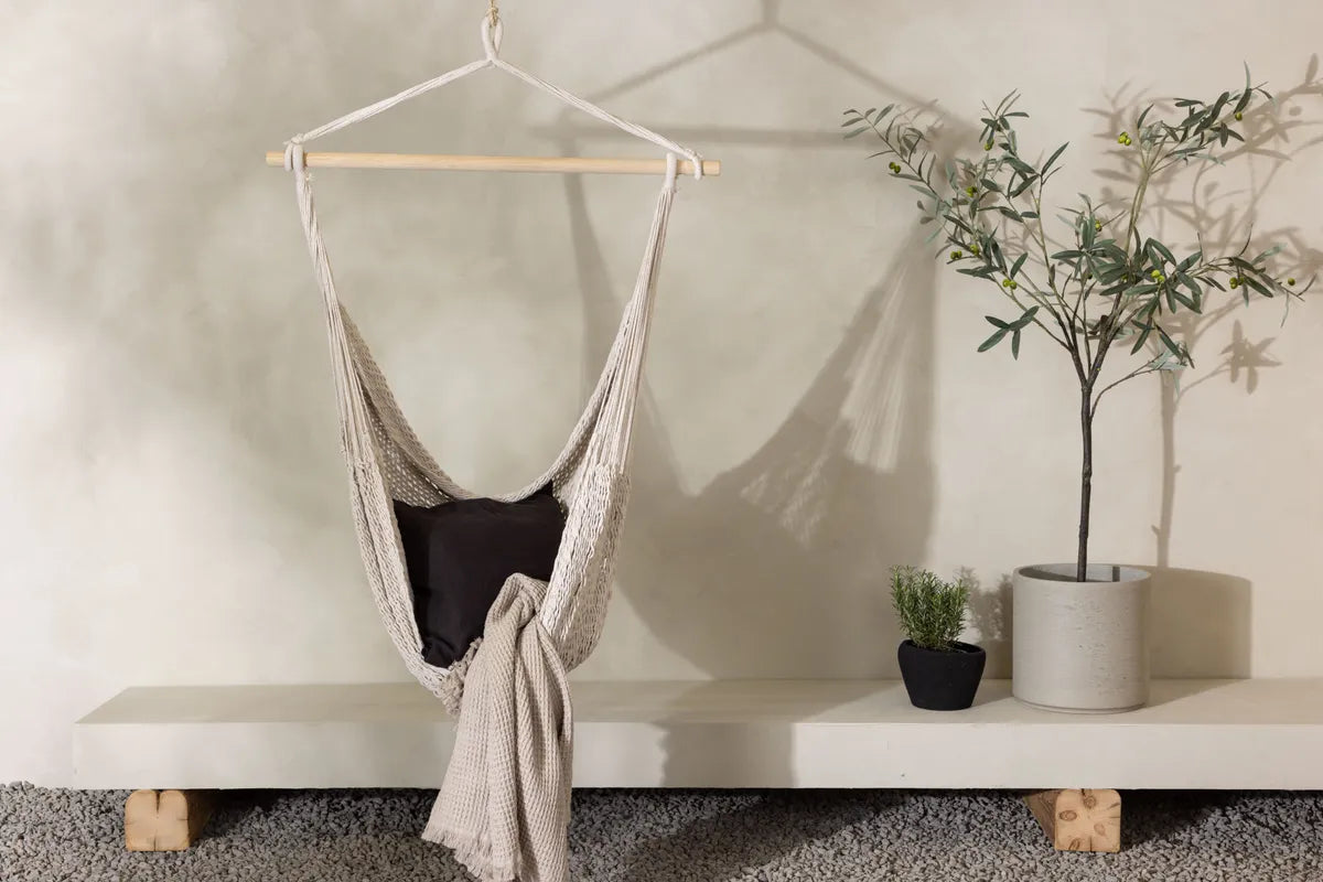 KALINO | Hängstol Offwhite