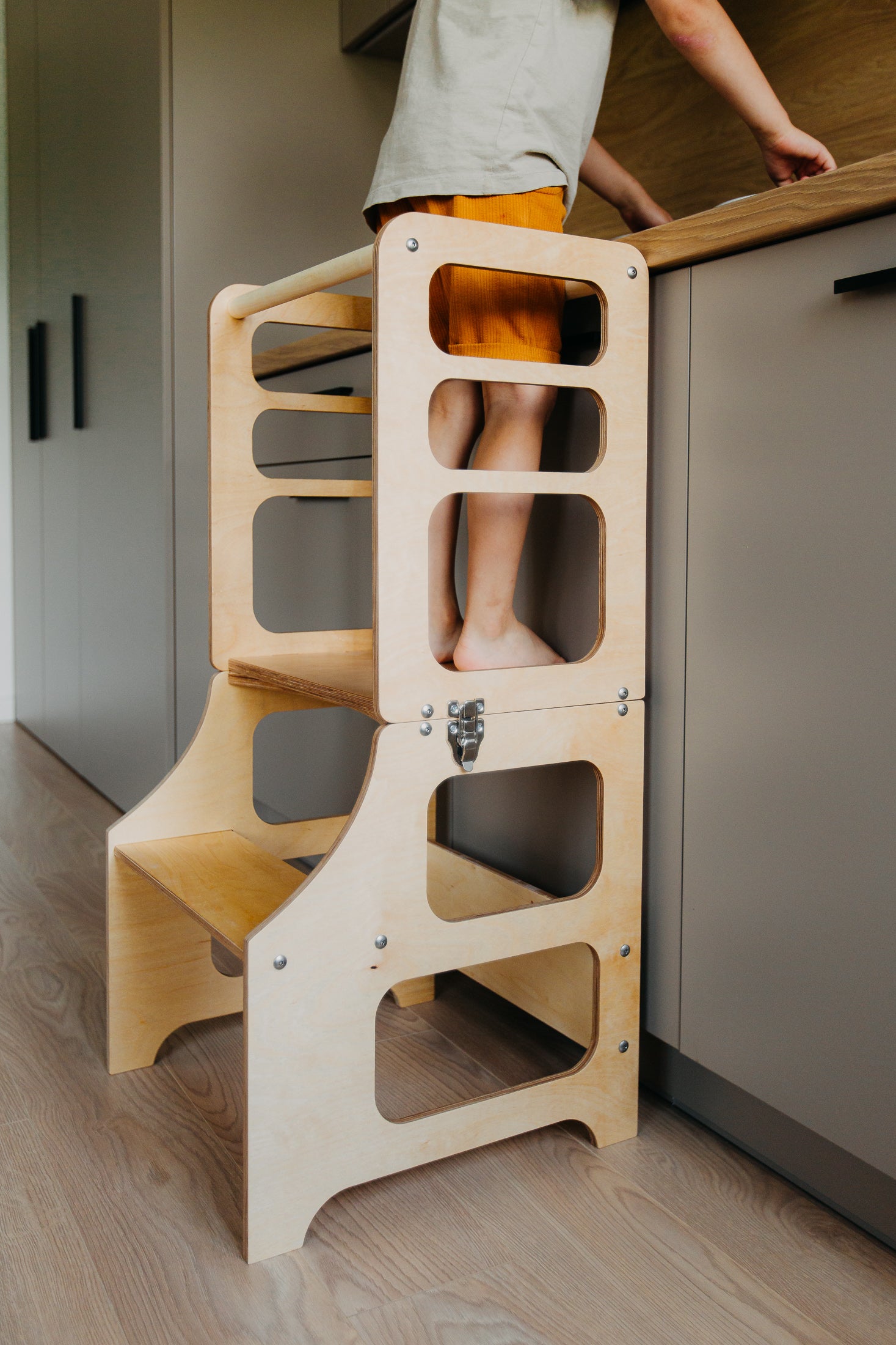 Foldable kitchen tower, Natural