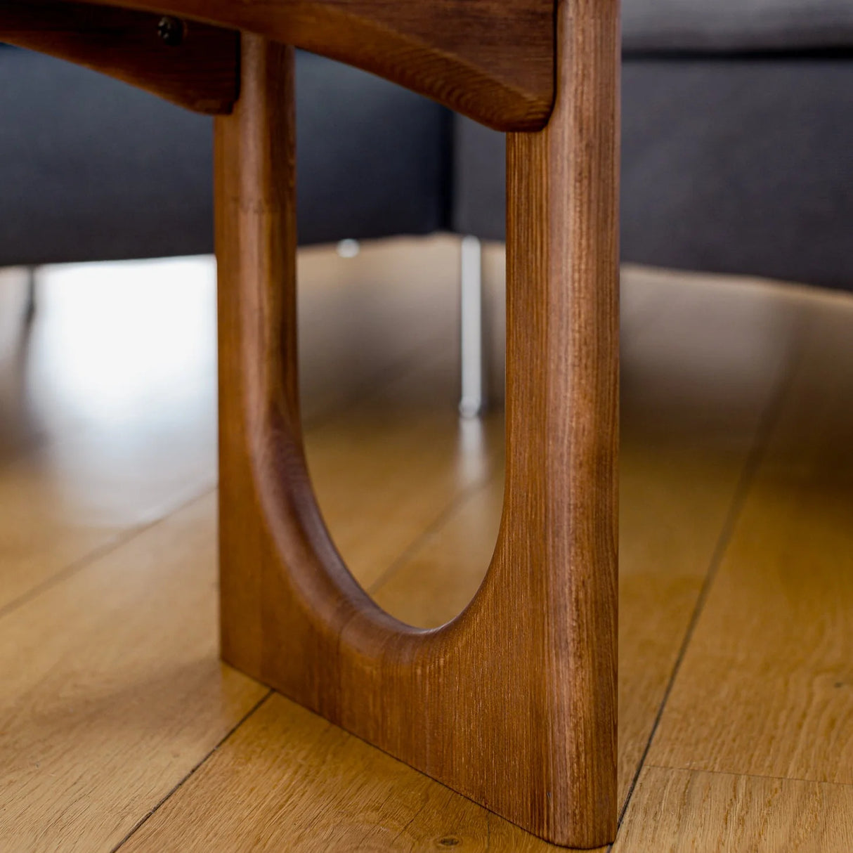 Mid-Century modern coffee table | Large