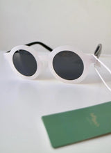 Sunnies Signature round, White