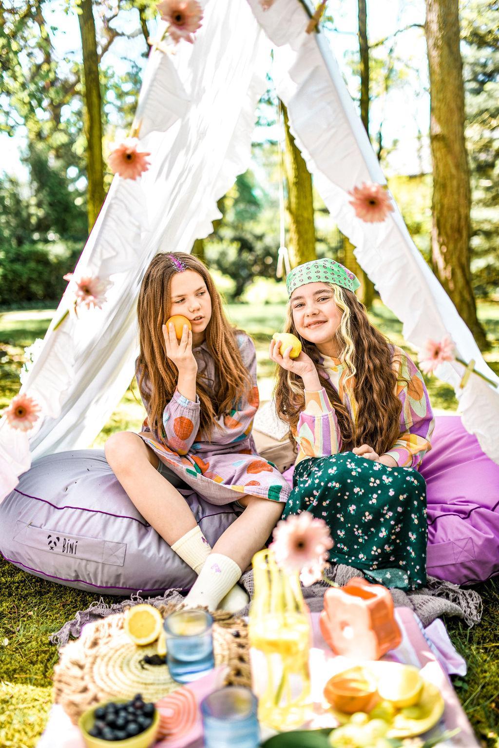 Sittpuff Utomhus, LiLi